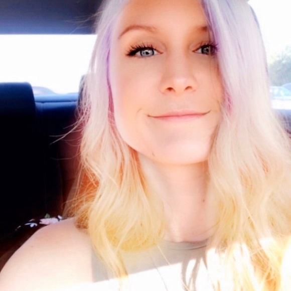 Meet your Posher, Posh - Picture 2 of 5